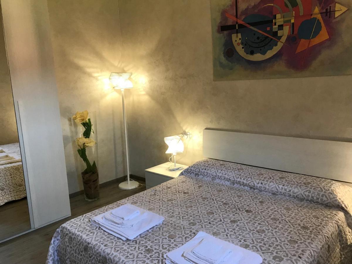 Vea Apartment Padenghe sul Garda Exterior foto